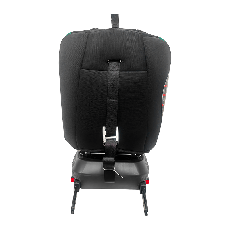 OG801A ECE R129 40-150 cm: n vaihtovelkakirjalajaryhmälle 0 1 2 3 Auton istuimen rajoitus isofixin kanssa
